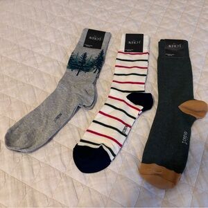J. Crew Men's 3 pair Socks -Gray with Forest Scene, Navy/ tan, Green/ Red Stripe